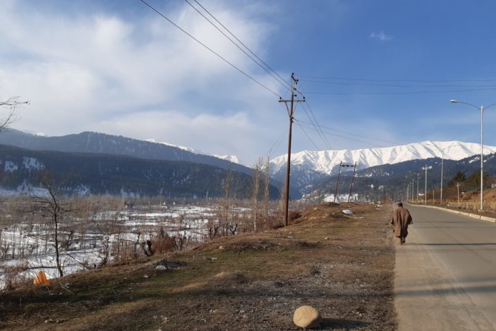 Gulmarg Kashmir - way to Gulmarg