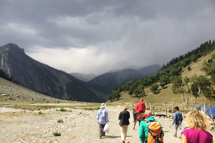 Sonmarg Kashmir people hiking