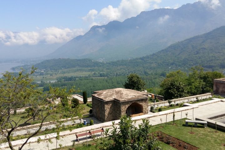 Kashmmir tour and travel - Kashmir at destination srinagar show tourist attraction mughal garden pari mahal