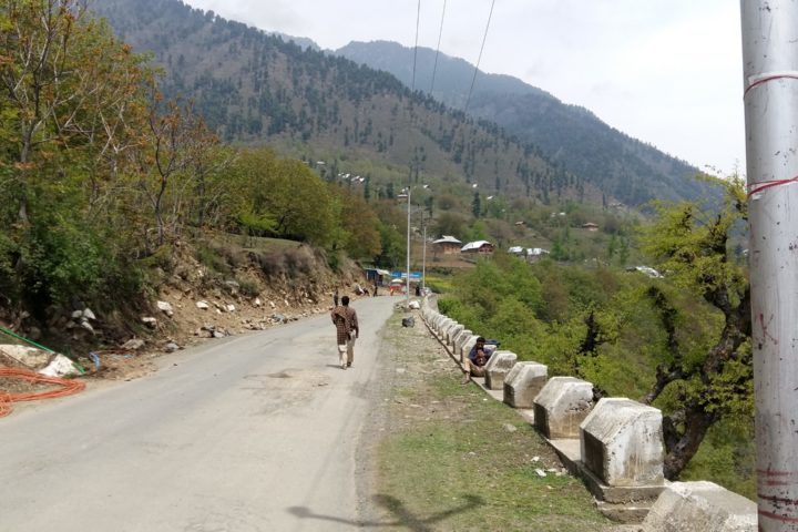 How are the roads in Kashmir? - way to Pahalgam