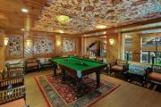 Gulmarg Kashmir - Heevan Retreat Hotel Gulmarg Pool table