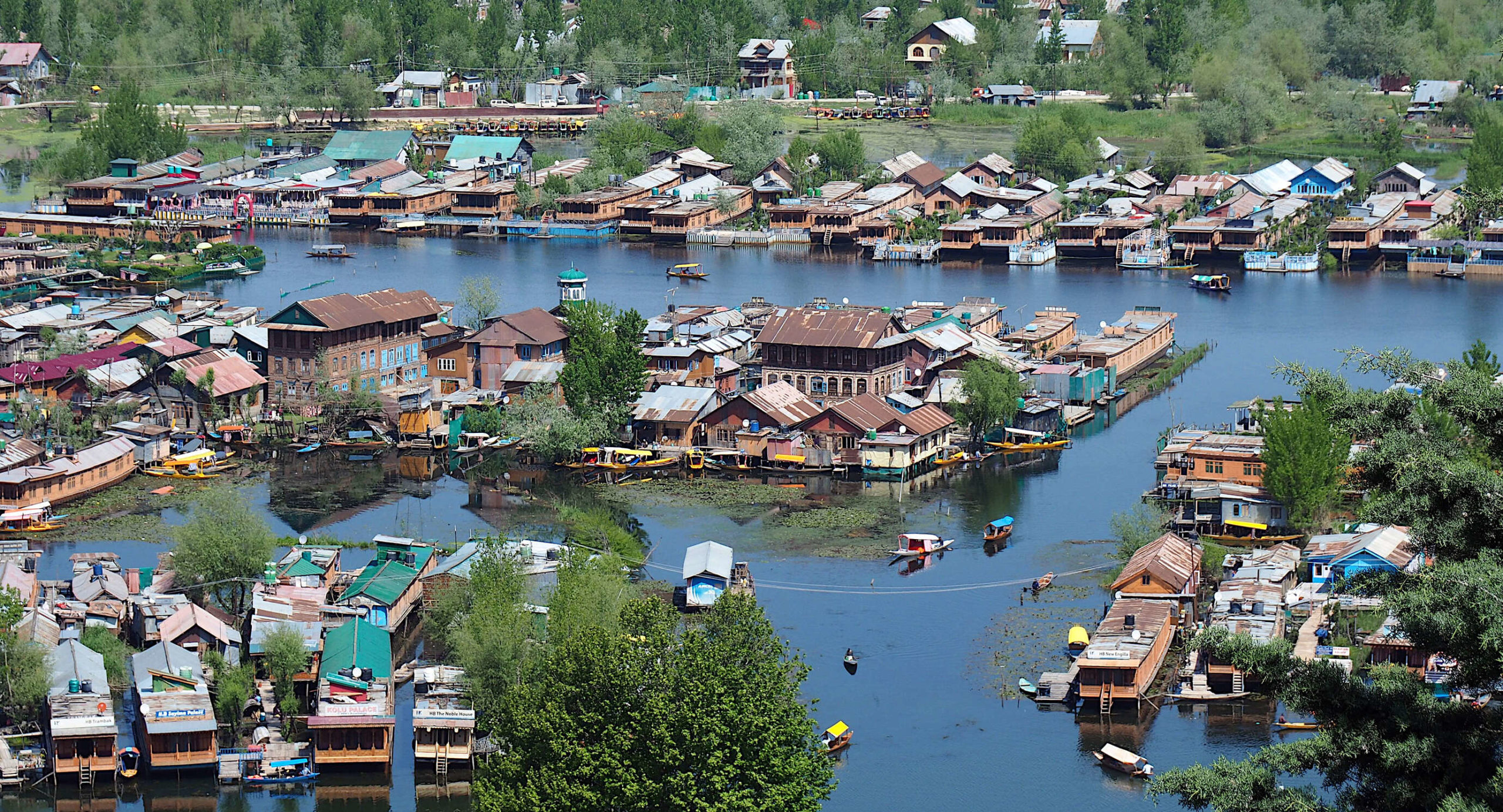 Kashmir – Full Circuit Tour Package – Comfort trip