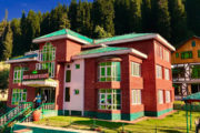 Sonamarg Kashmir Hotel Glacier Heights from outside