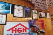 Sonamarg Kashmir Hotel Glacier Heights reception